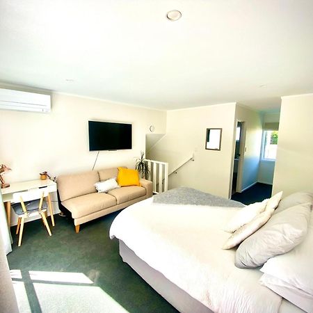 2 Mile Bay Guesthouse Taupo Ngoại thất bức ảnh