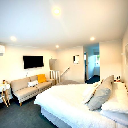 2 Mile Bay Guesthouse Taupo Ngoại thất bức ảnh