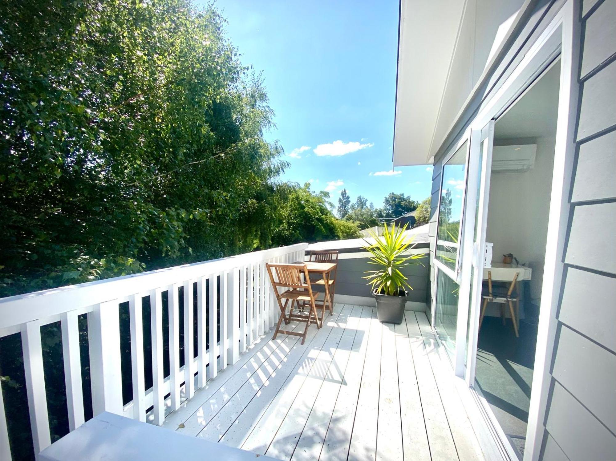2 Mile Bay Guesthouse Taupo Ngoại thất bức ảnh